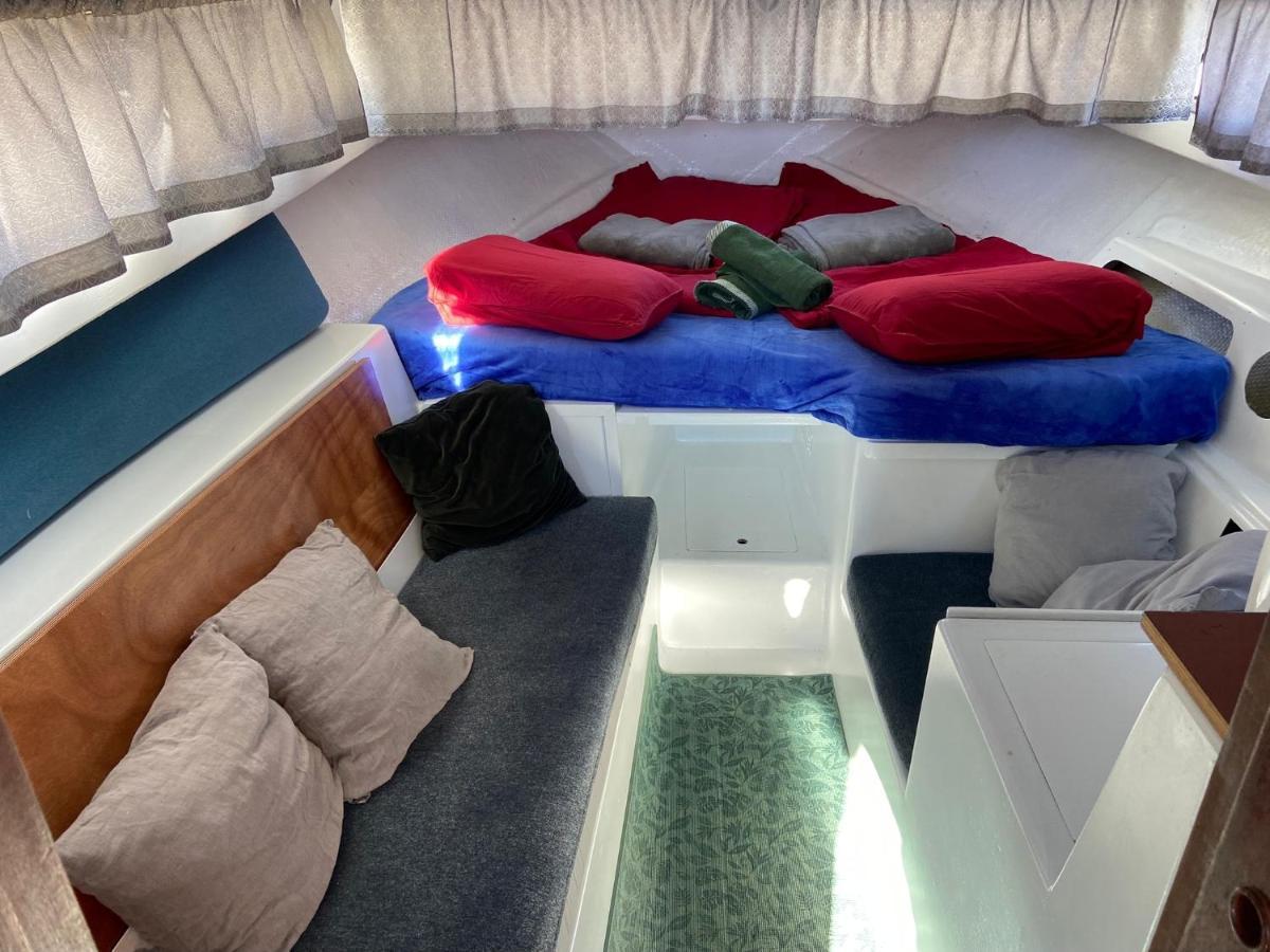 Nice Boat To Sleep In Barcelona Sant Adria de Besos Kültér fotó